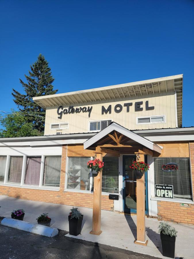 Gateway Motel Гананокве Экстерьер фото